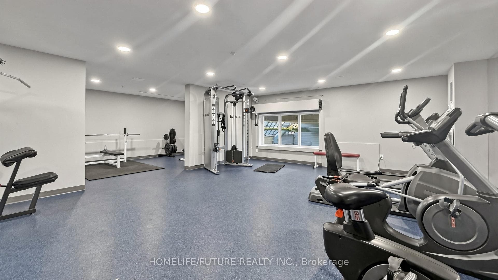 4060 Lawrence Avenue Unit 204 photo 45
