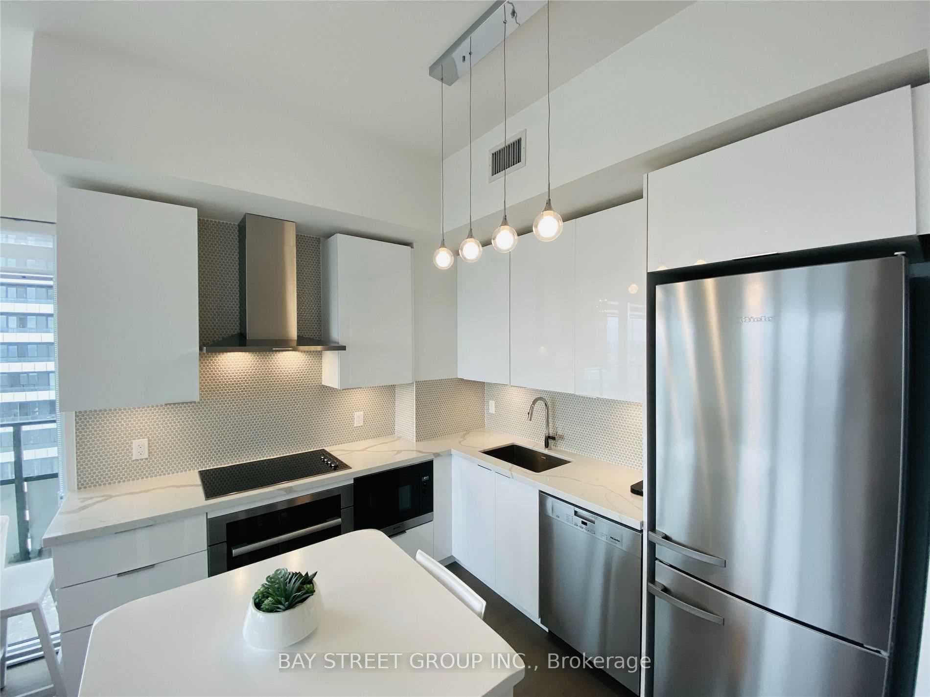 20 Shore Breeze Drive Unit 4601 photo 16