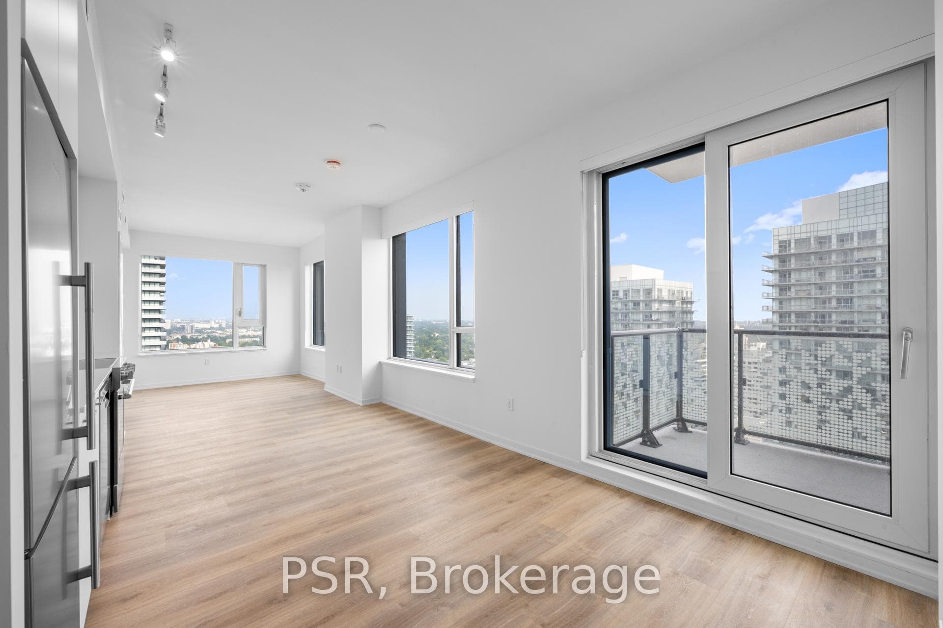 101 Roehampton Avenue Unit 2809 photo 2