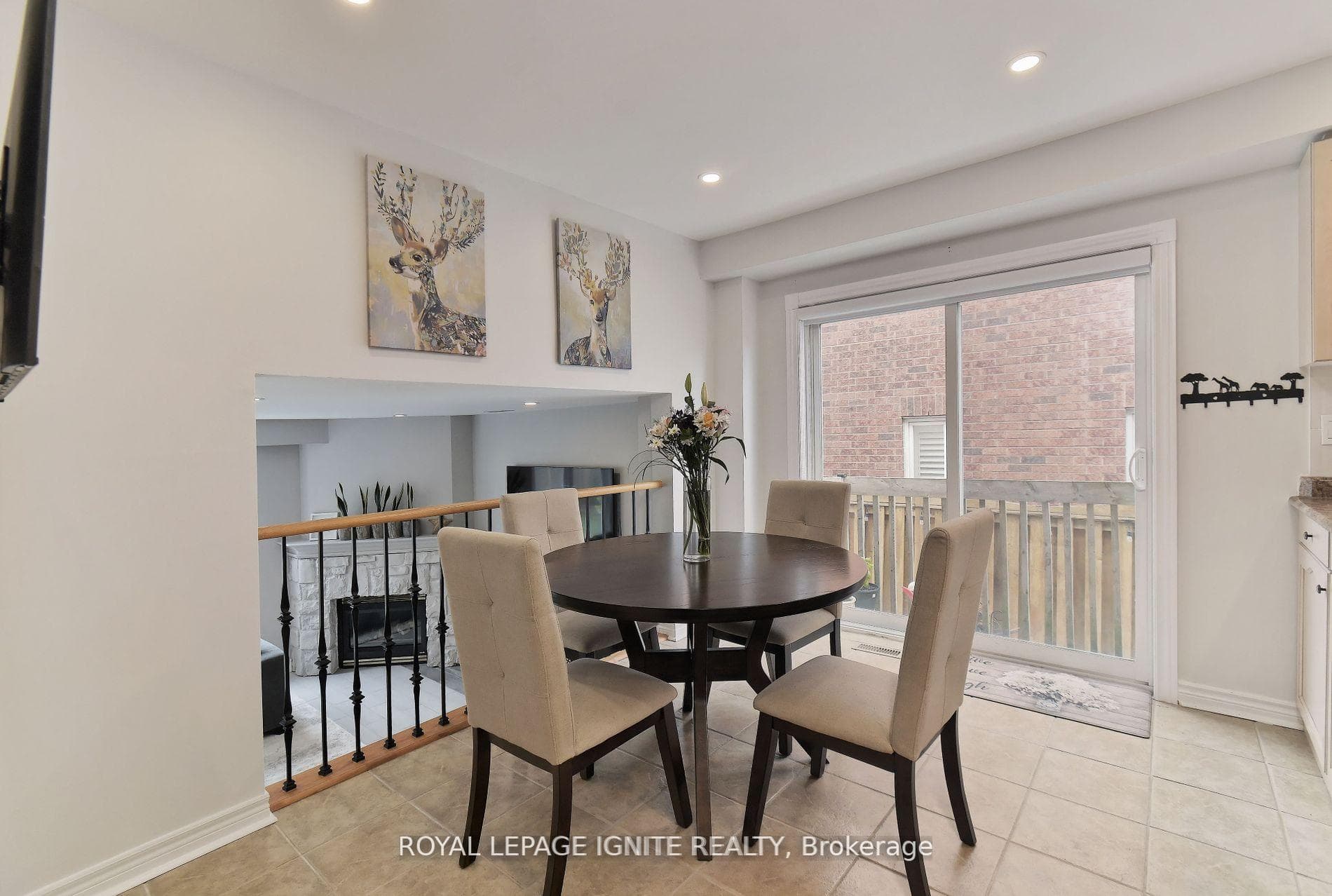 389 Delaney Drive photo 31