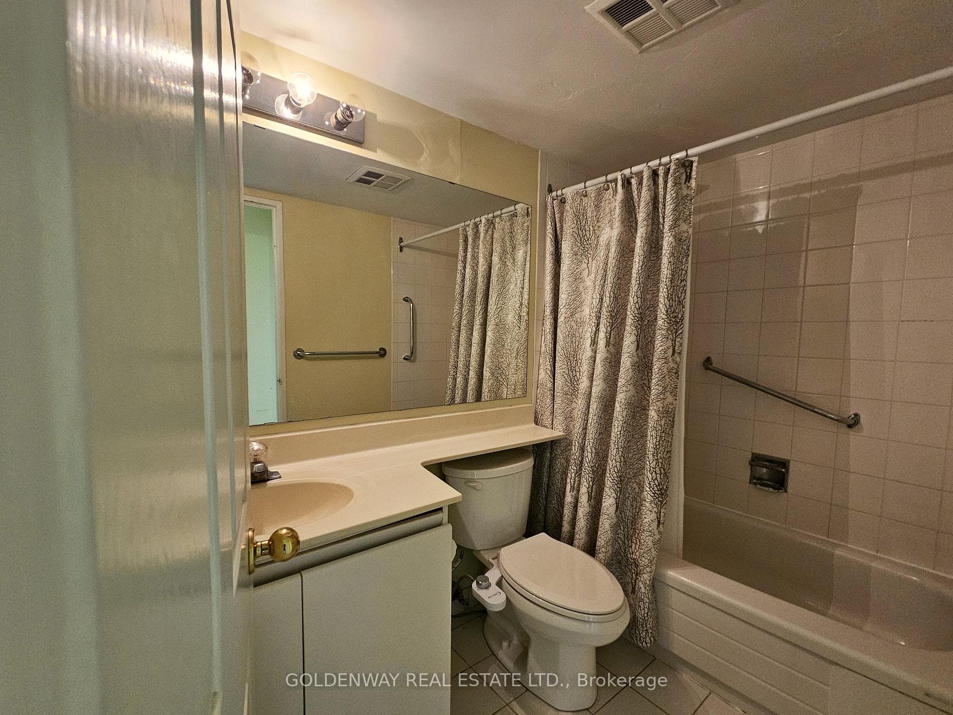 7805 Bayview Avenue Unit 418 photo 8