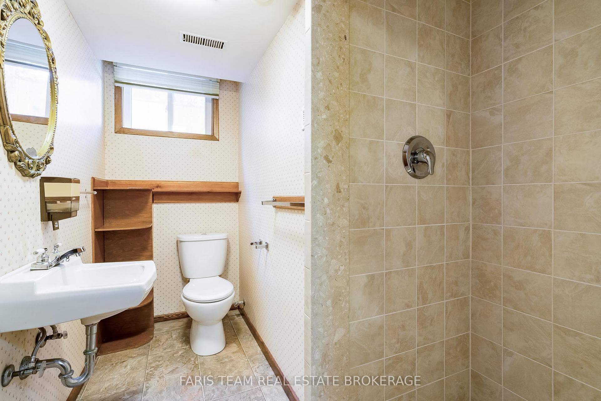 126 Nelson Street photo 24