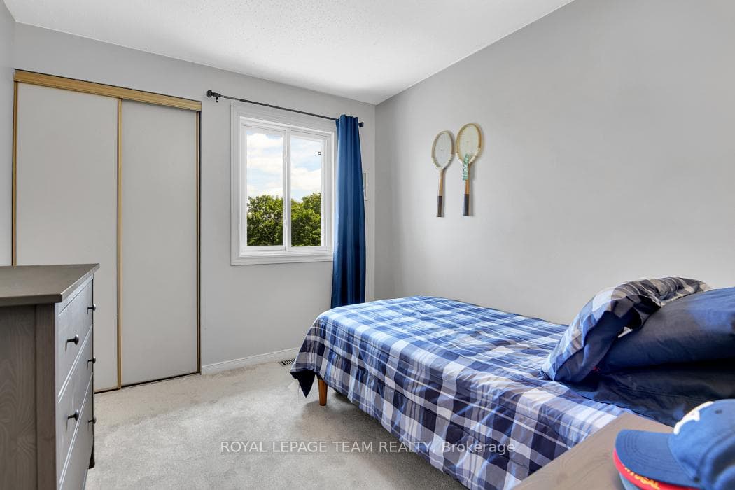 1443 Caravel Crescent photo 15