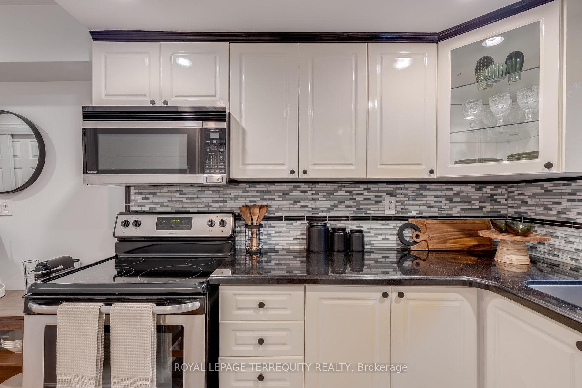 823 Craven Road photo 10