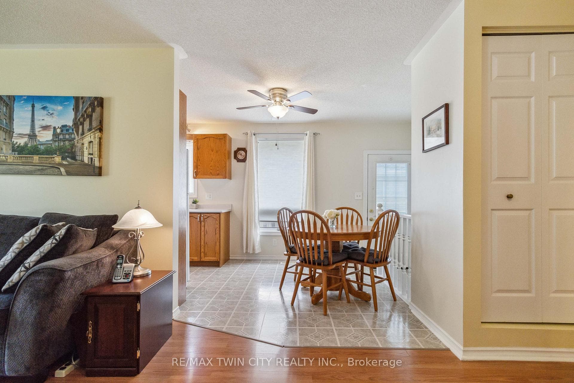 83 Branlyn Crescent photo 5