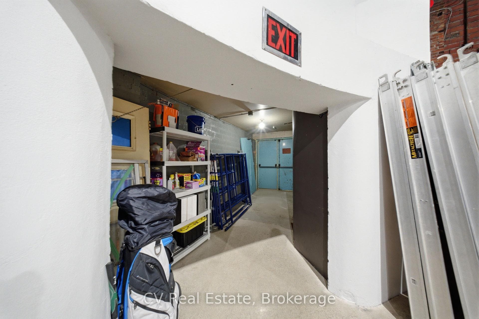 195 Ottawa Street photo 15