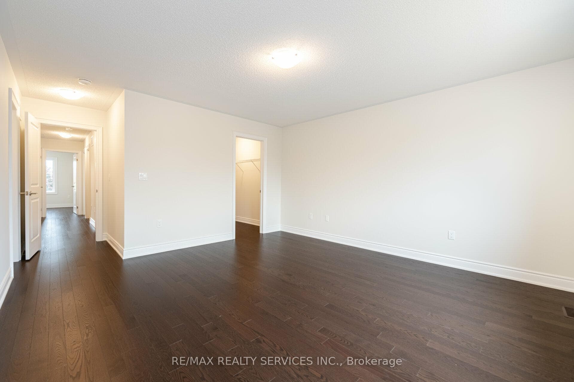 29 Bermondsey Way photo 18