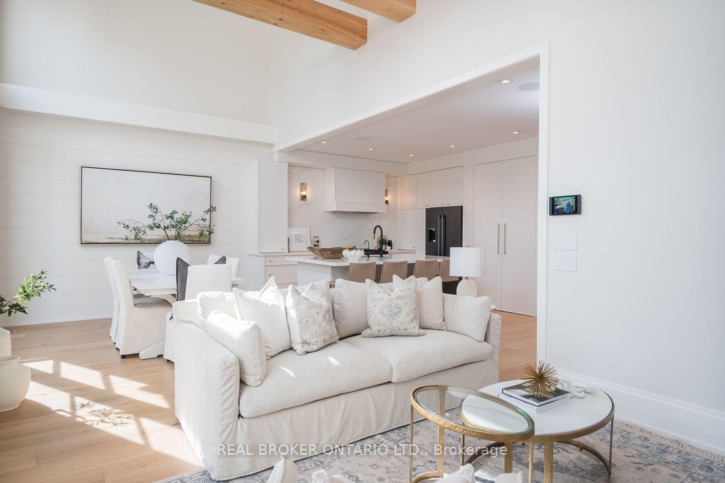 307 Martin Street photo 13