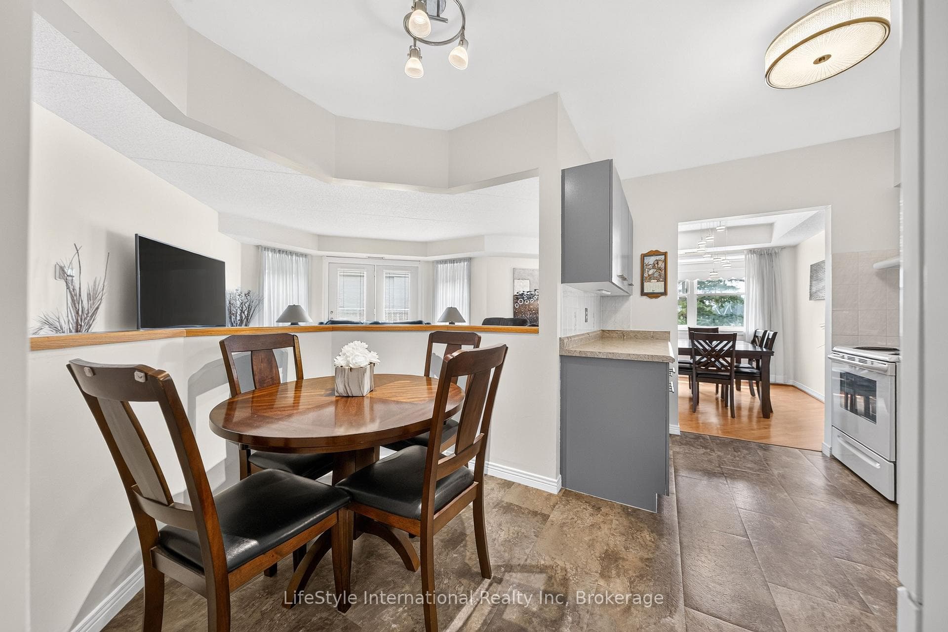208 Silvercreek Parkway Unit 210 photo 11