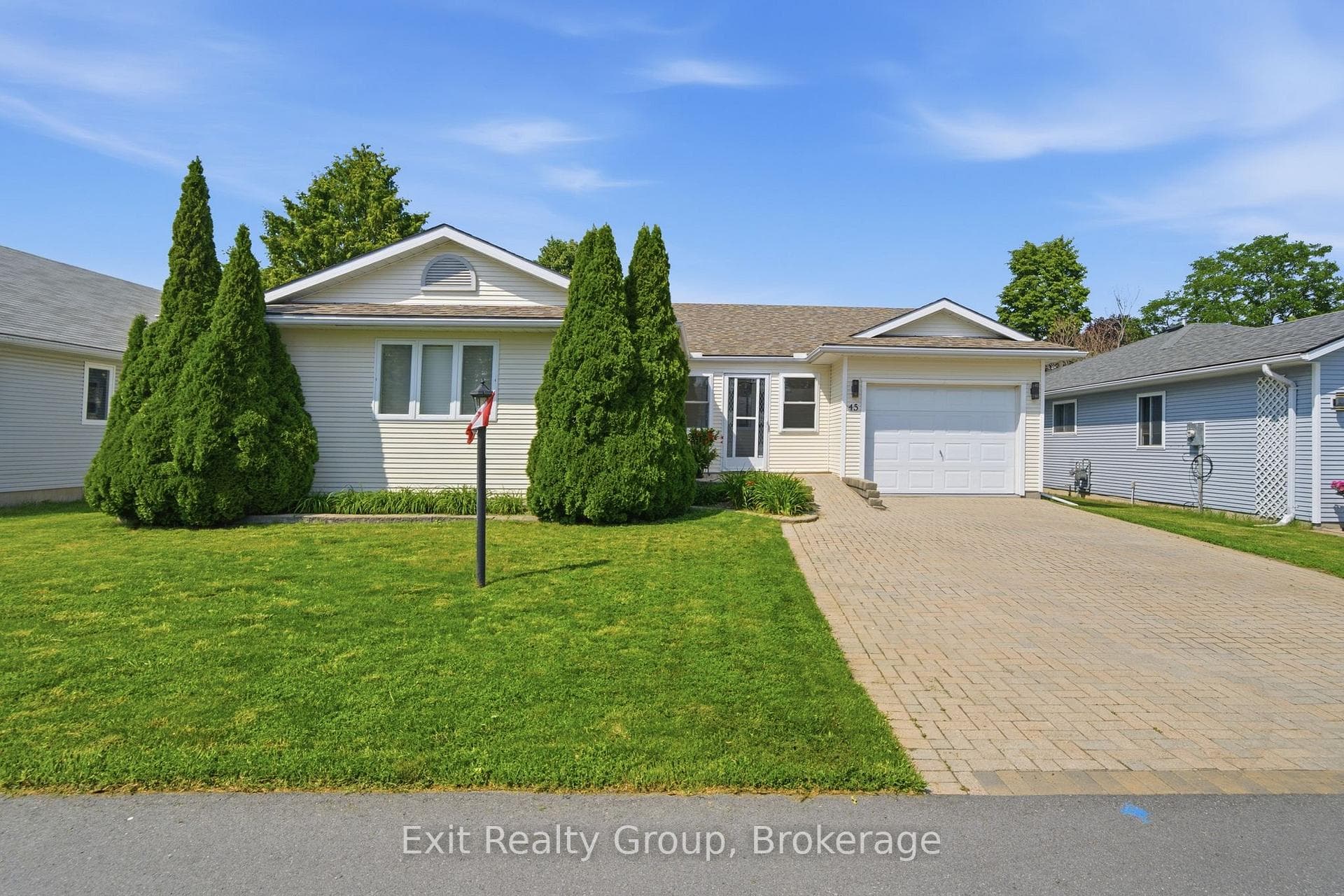 45 Heritage Drive photo 1