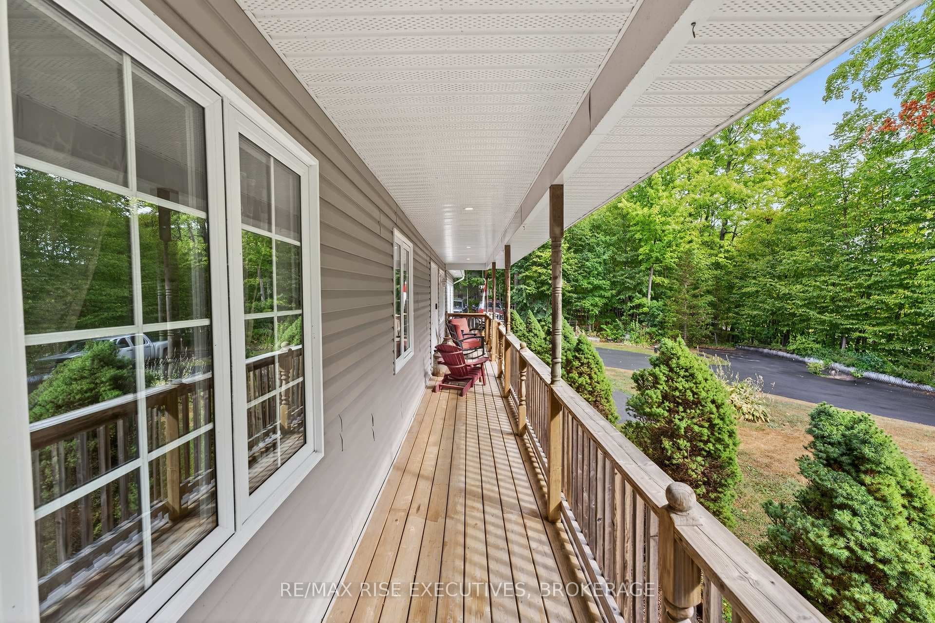 4623 Lower Round Lake Road photo 3