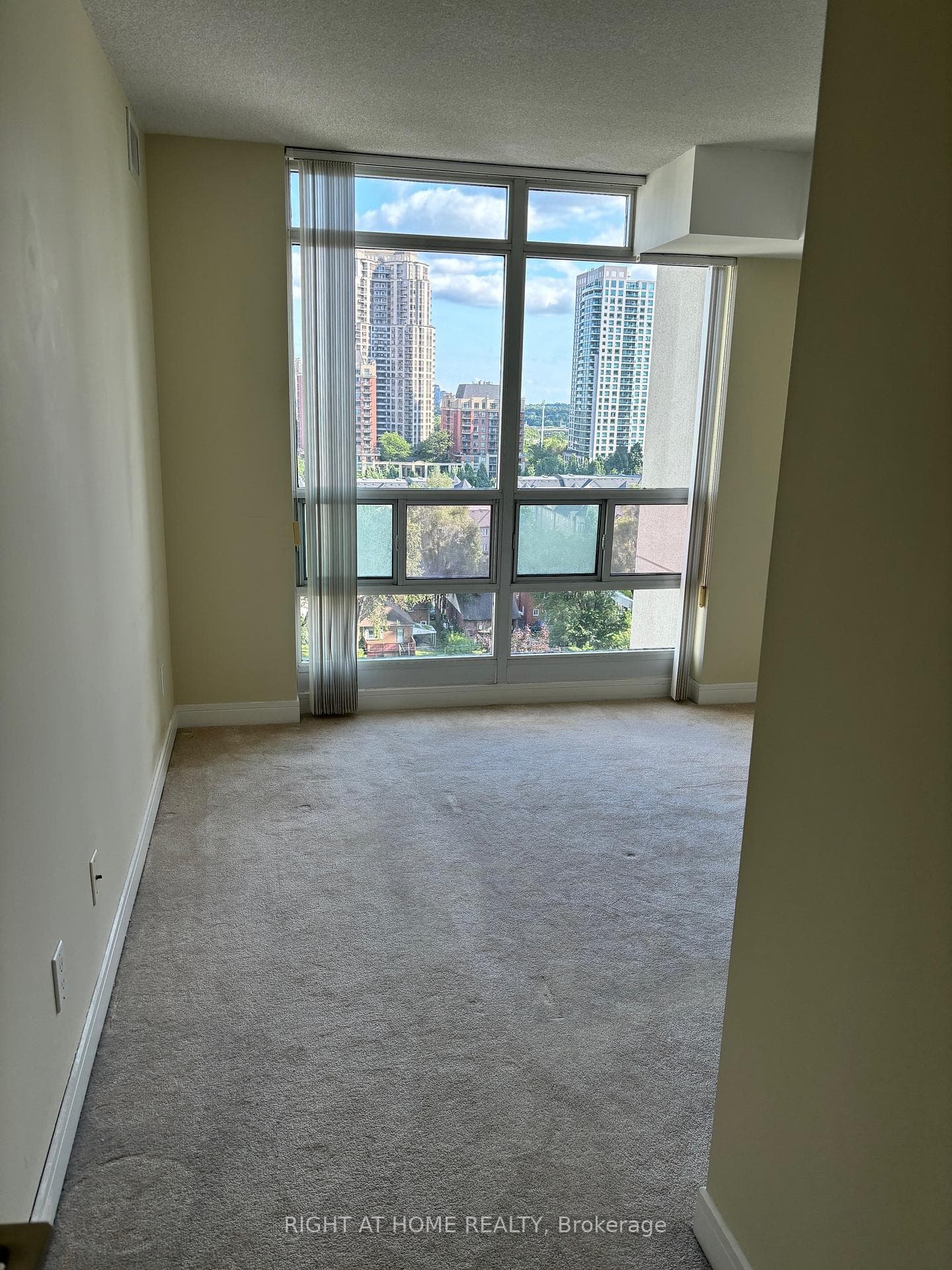 35 Bales Avenue Unit 1511 photo 8