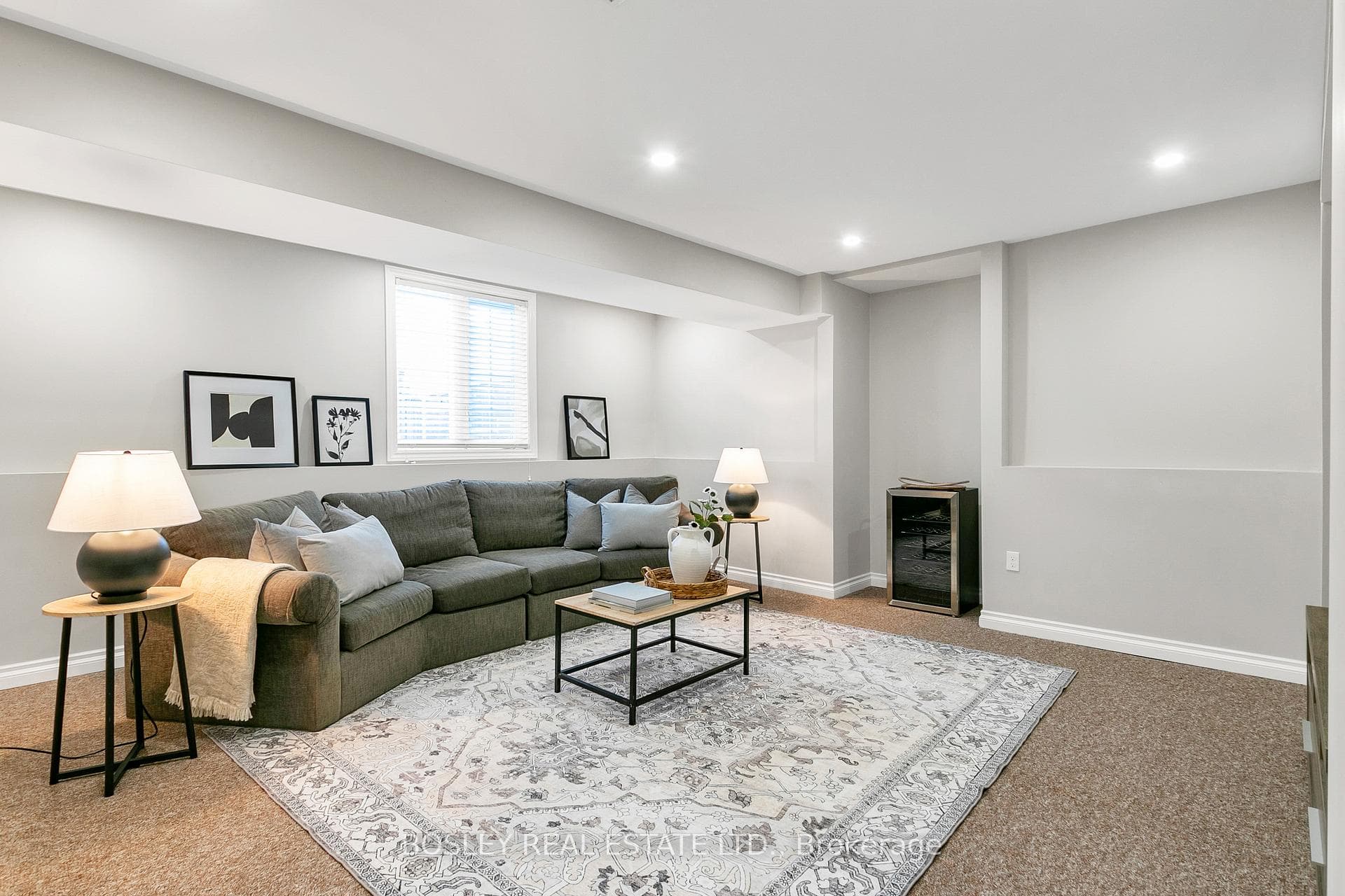 47 Piper Crescent photo 29