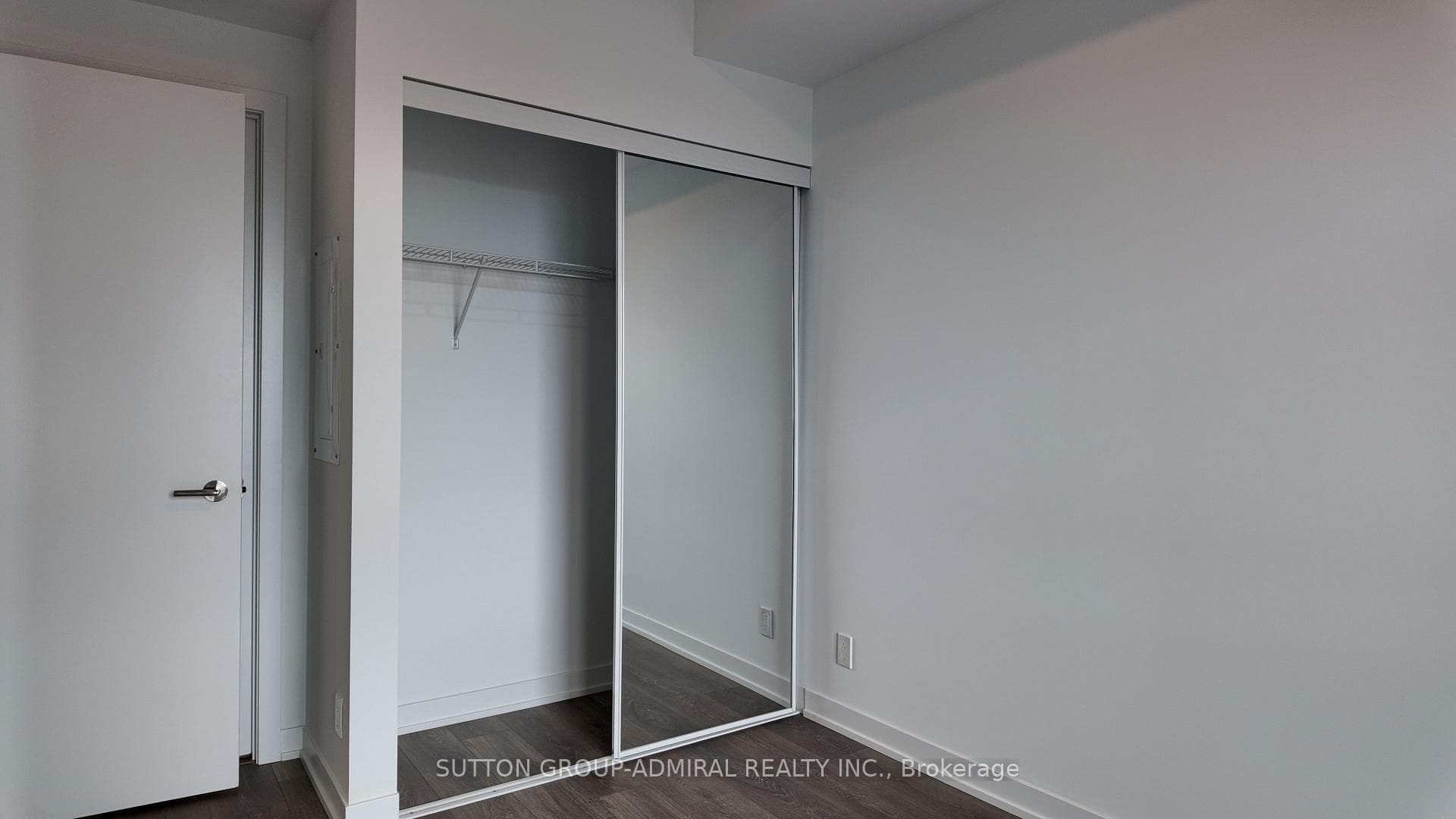 7950 Bathurst Street Unit 2402 photo 14