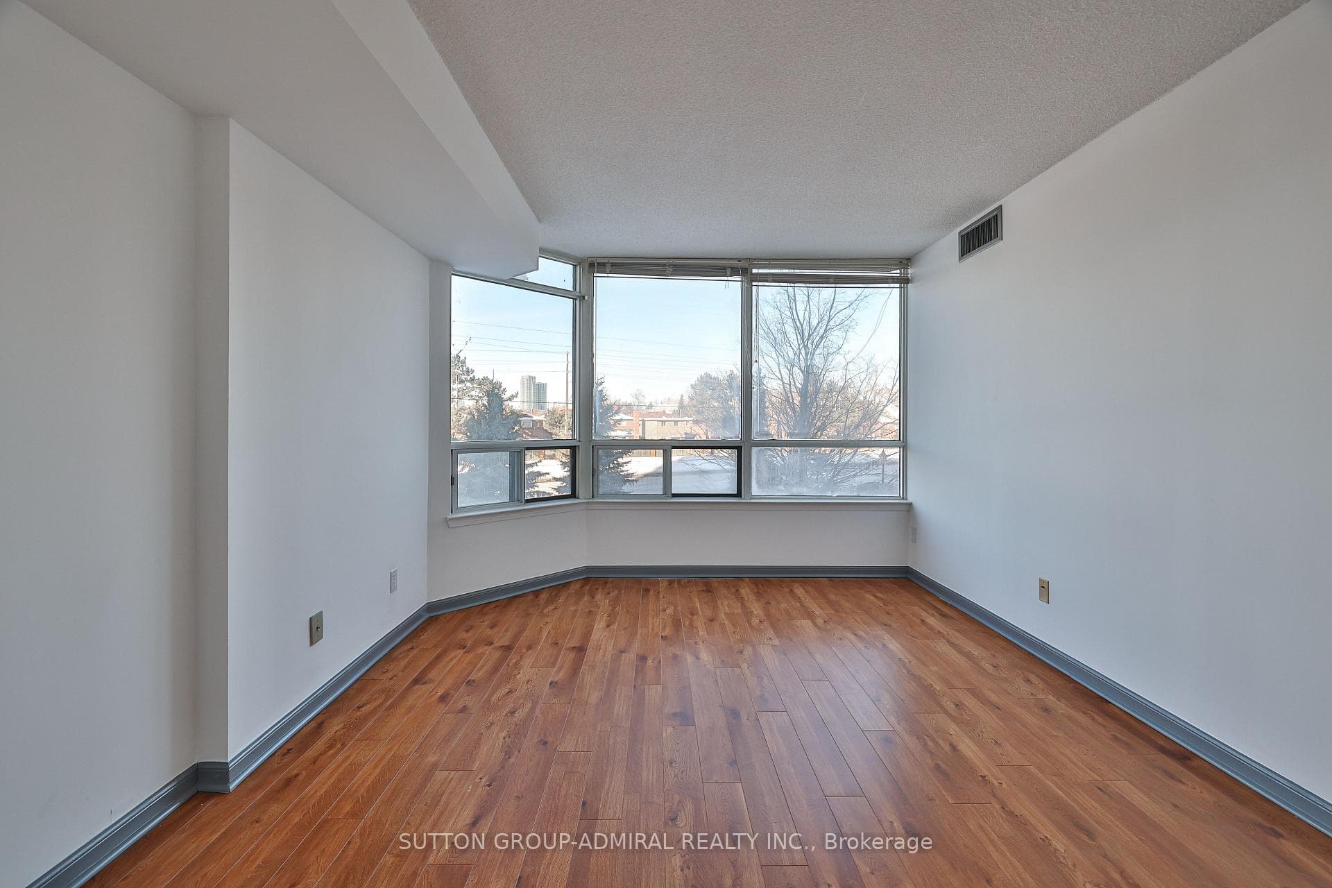 1131 Steeles Avenue Unit 314 photo 12
