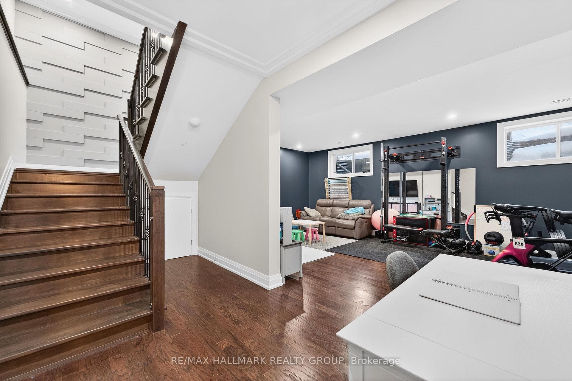 579 Foxview Place photo 43