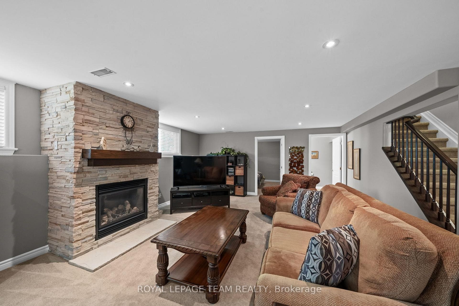 2941 Wellington Road photo 25