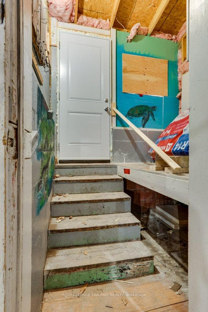 57 Price Street photo 37