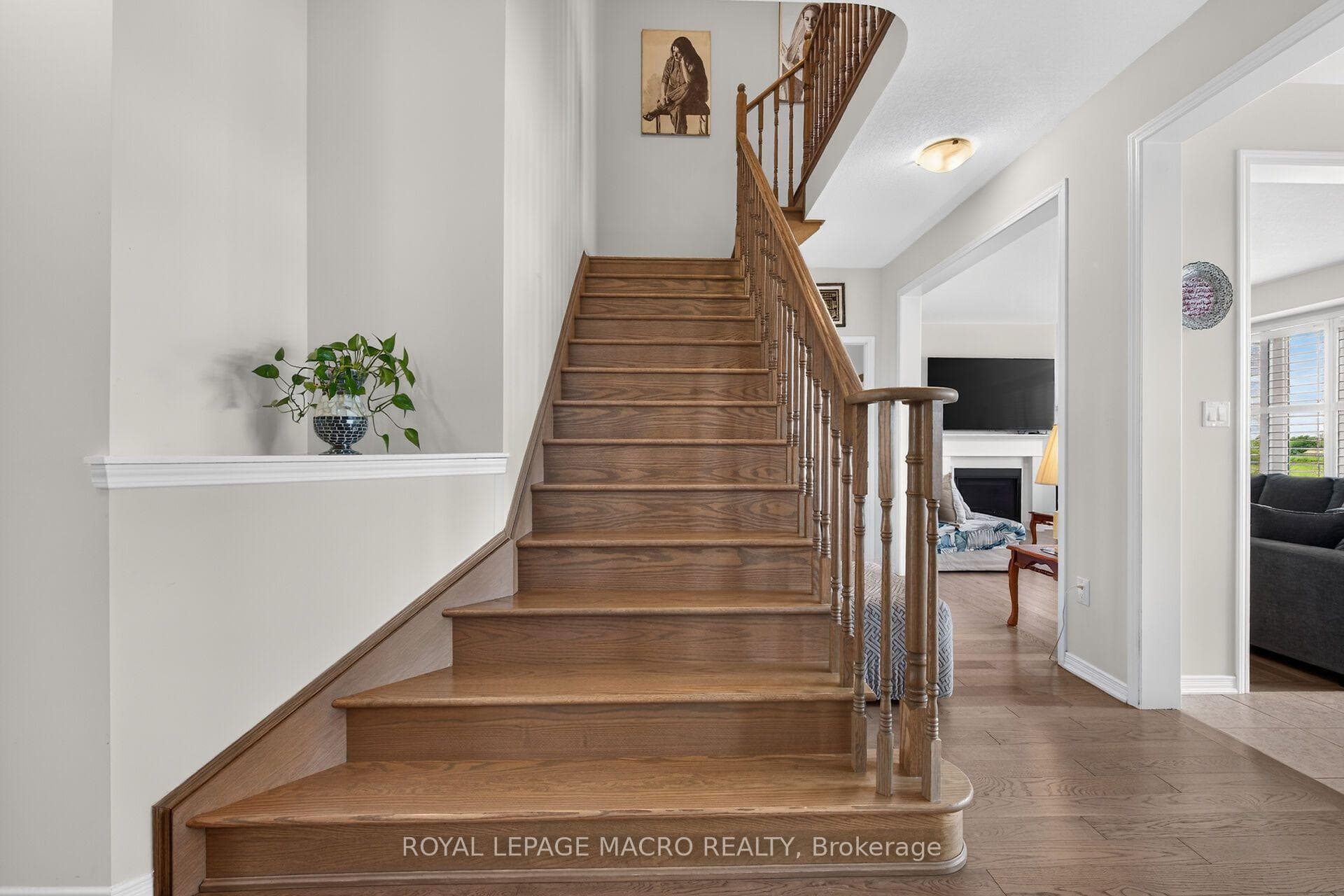 76 McWatters Street photo 23