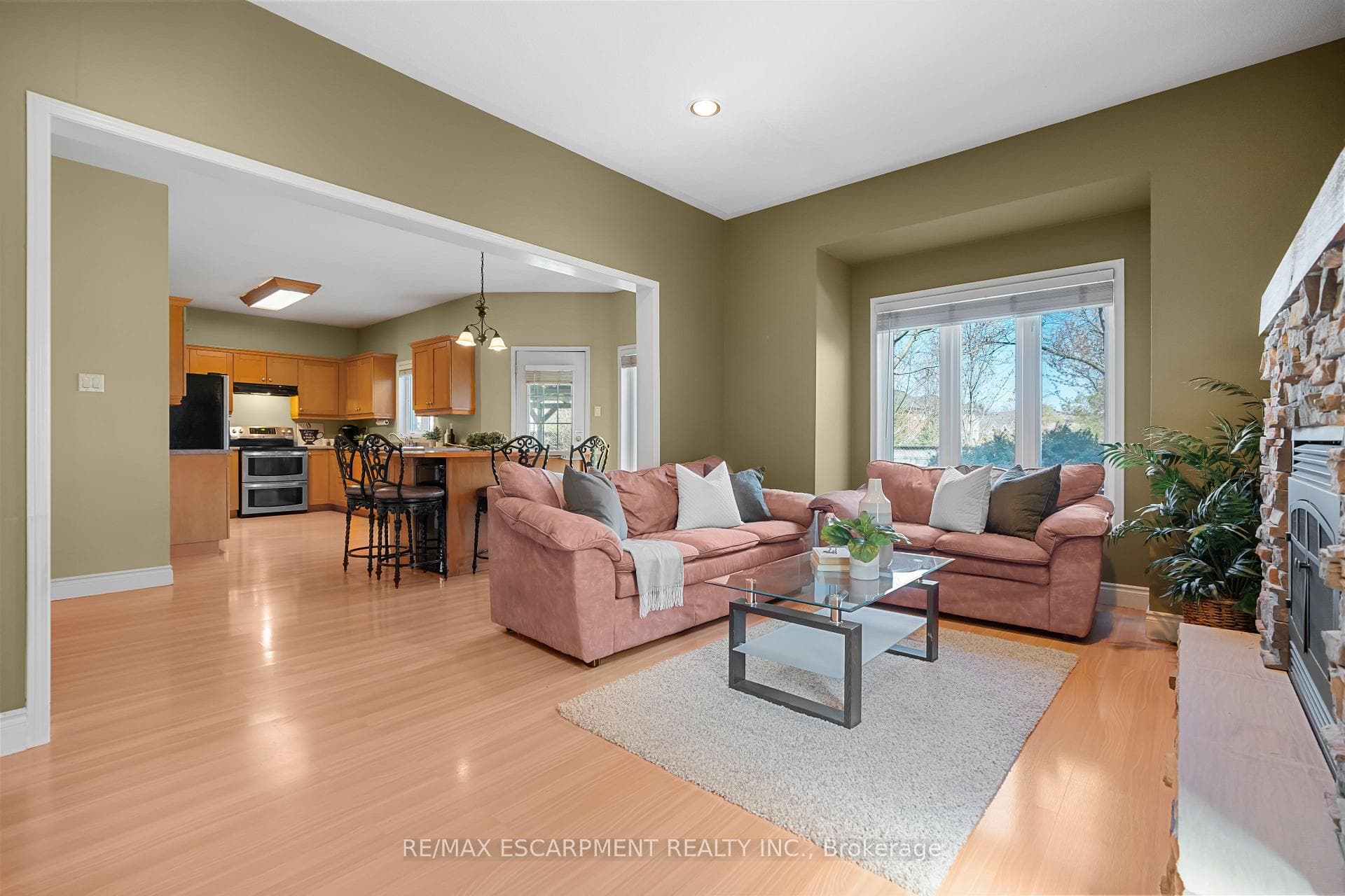 99 Davidson Boulevard photo 18