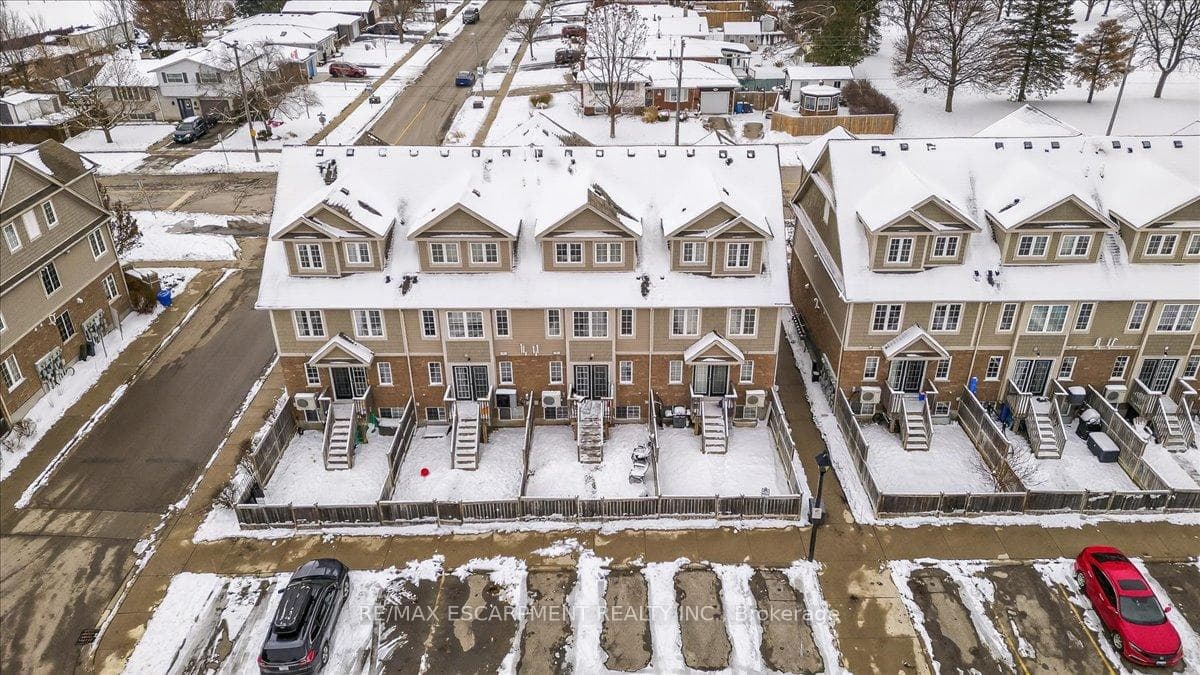 614B Woodlawn Road photo 6