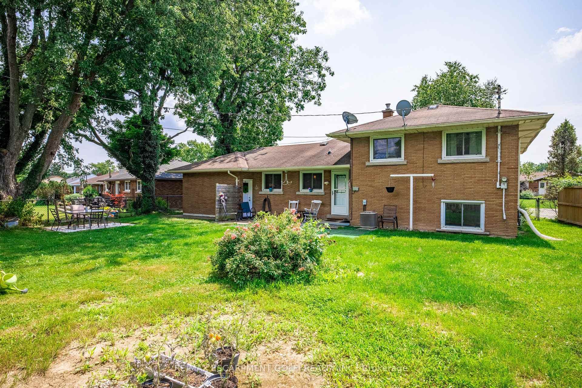 17 Caithness Drive photo 27