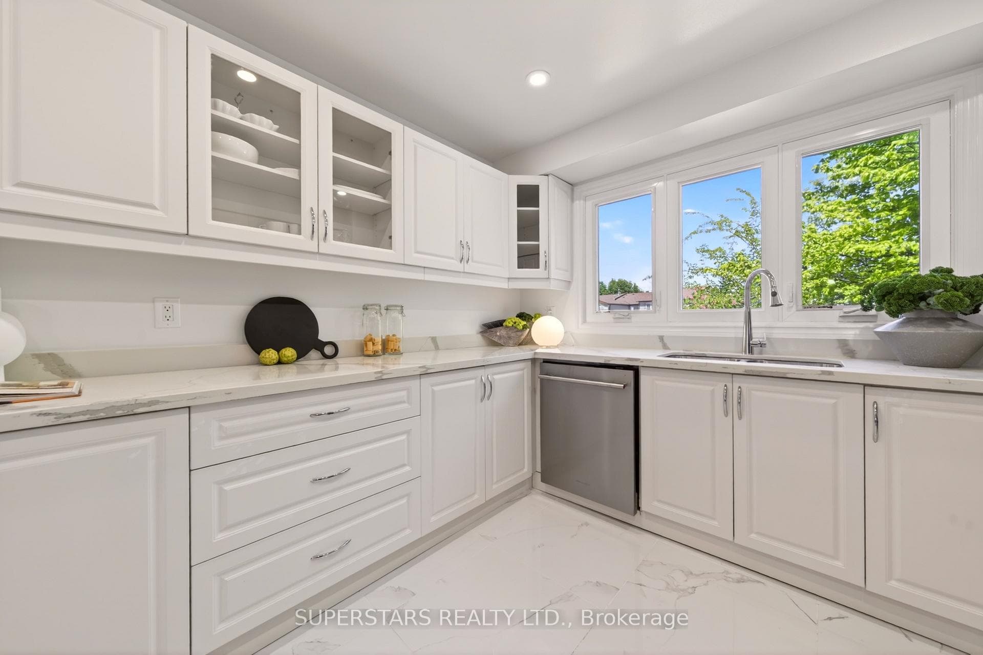 64 Tambrook Drive photo 14