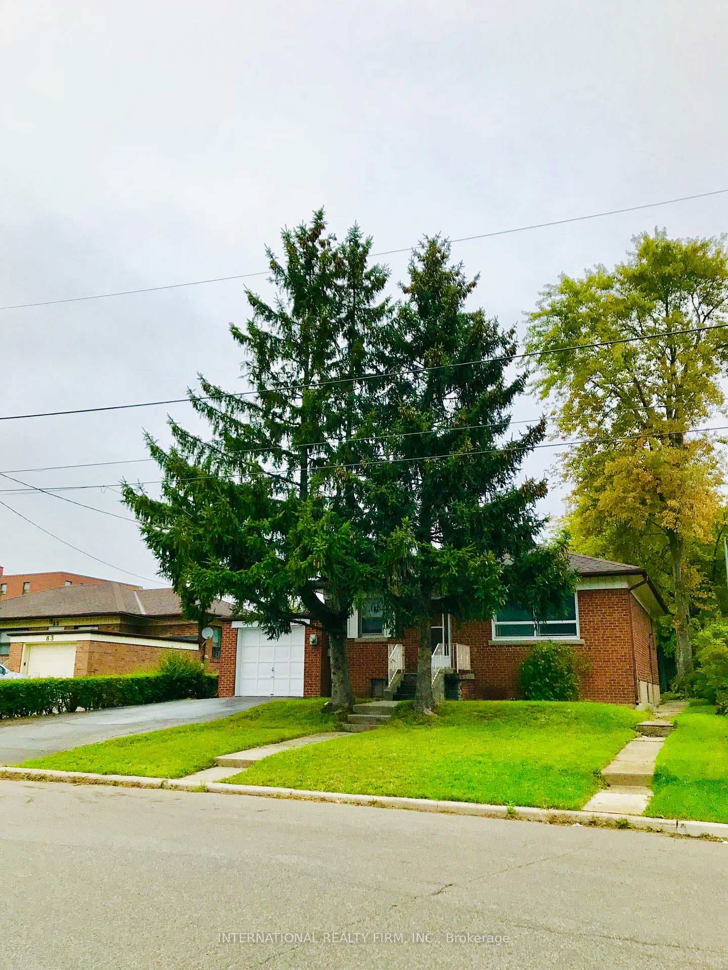 81 Claver Avenue photo 5