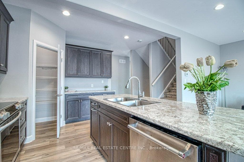 104 Arrowhead Lane photo 8