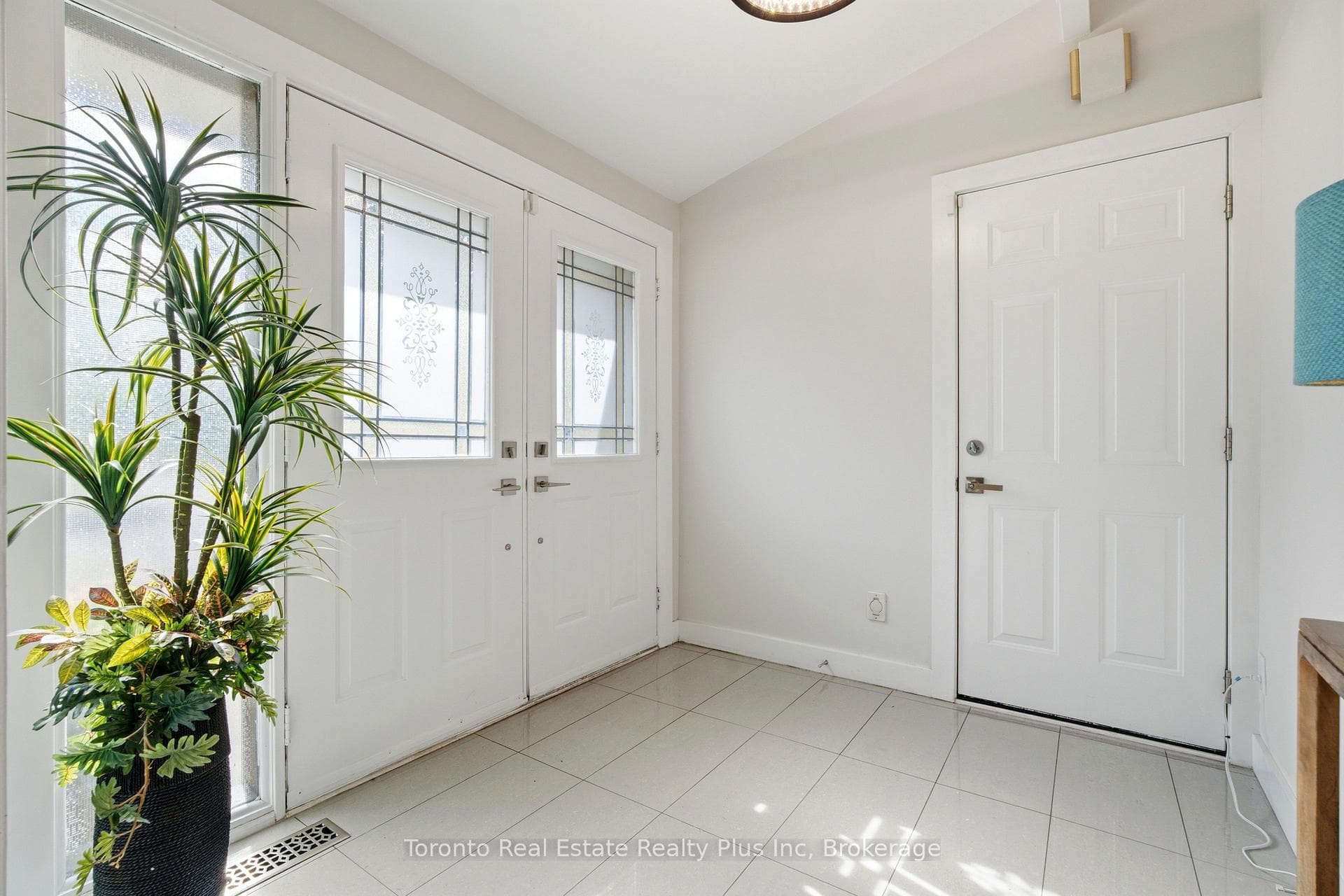 39 Dove Lane photo 5