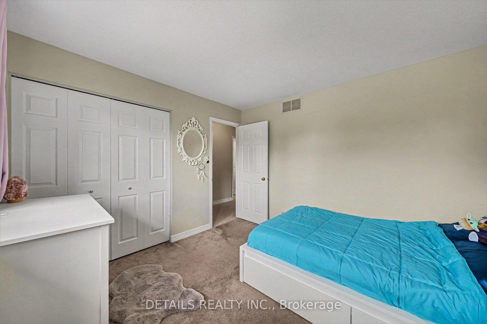 152 Foxfield Drive photo 24