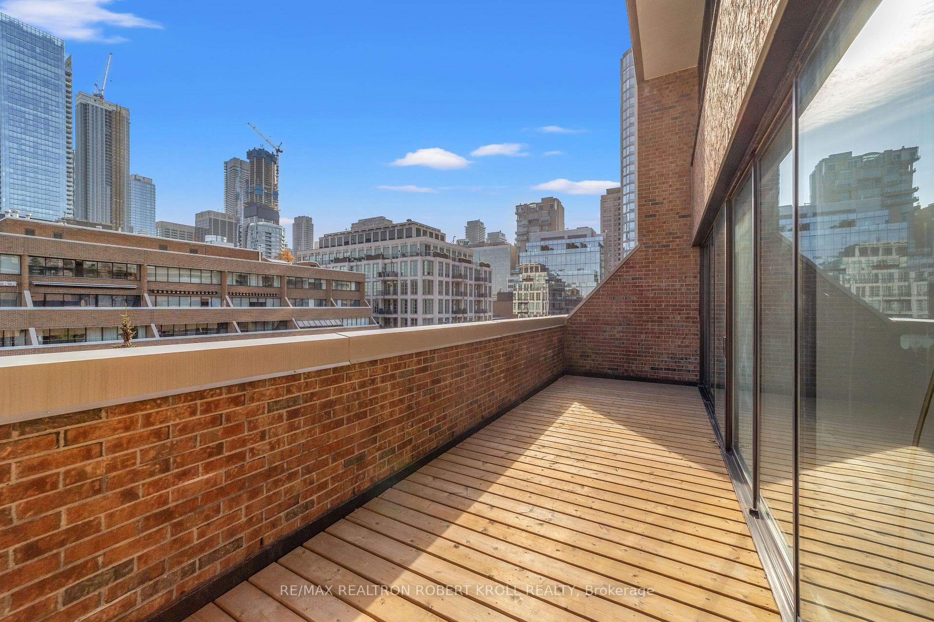 55A Avenue Road Unit 602 photo 23
