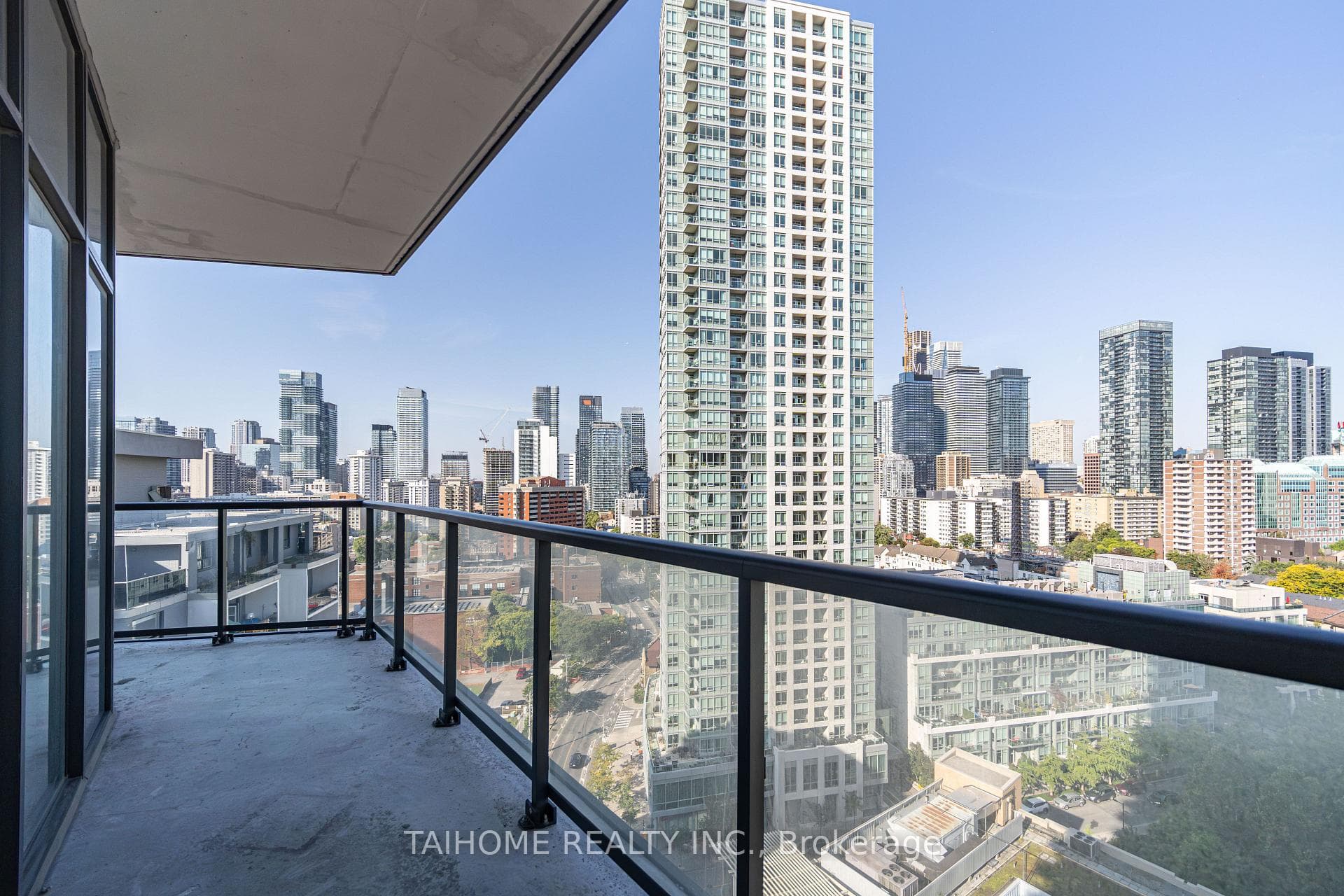 159 Wellesley Street Unit 1509 photo 24