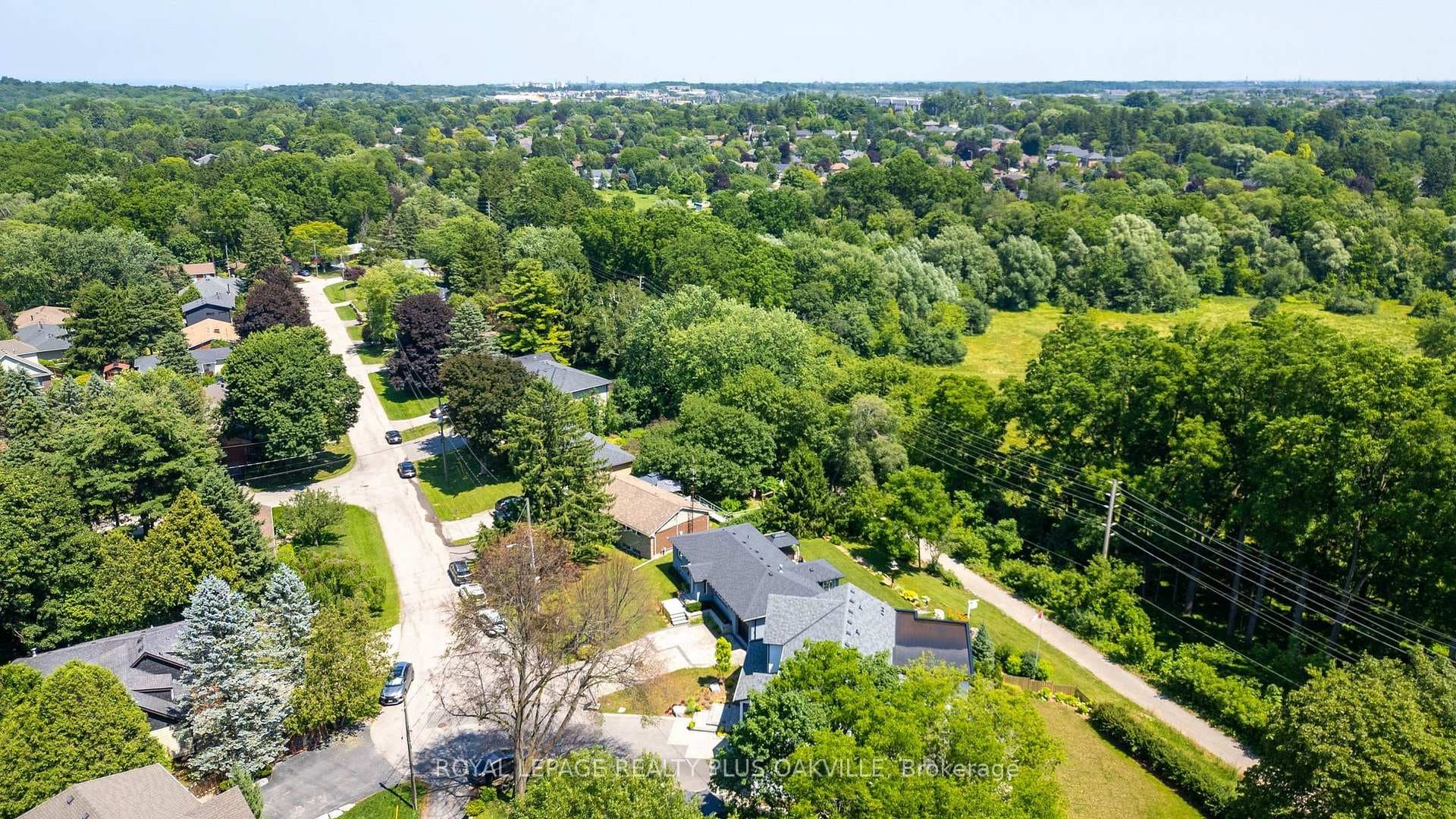 340 Clarendon Drive photo 40