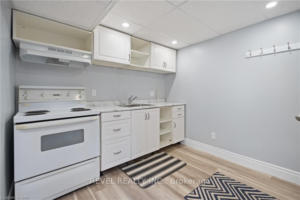103 Powerview Avenue photo 5