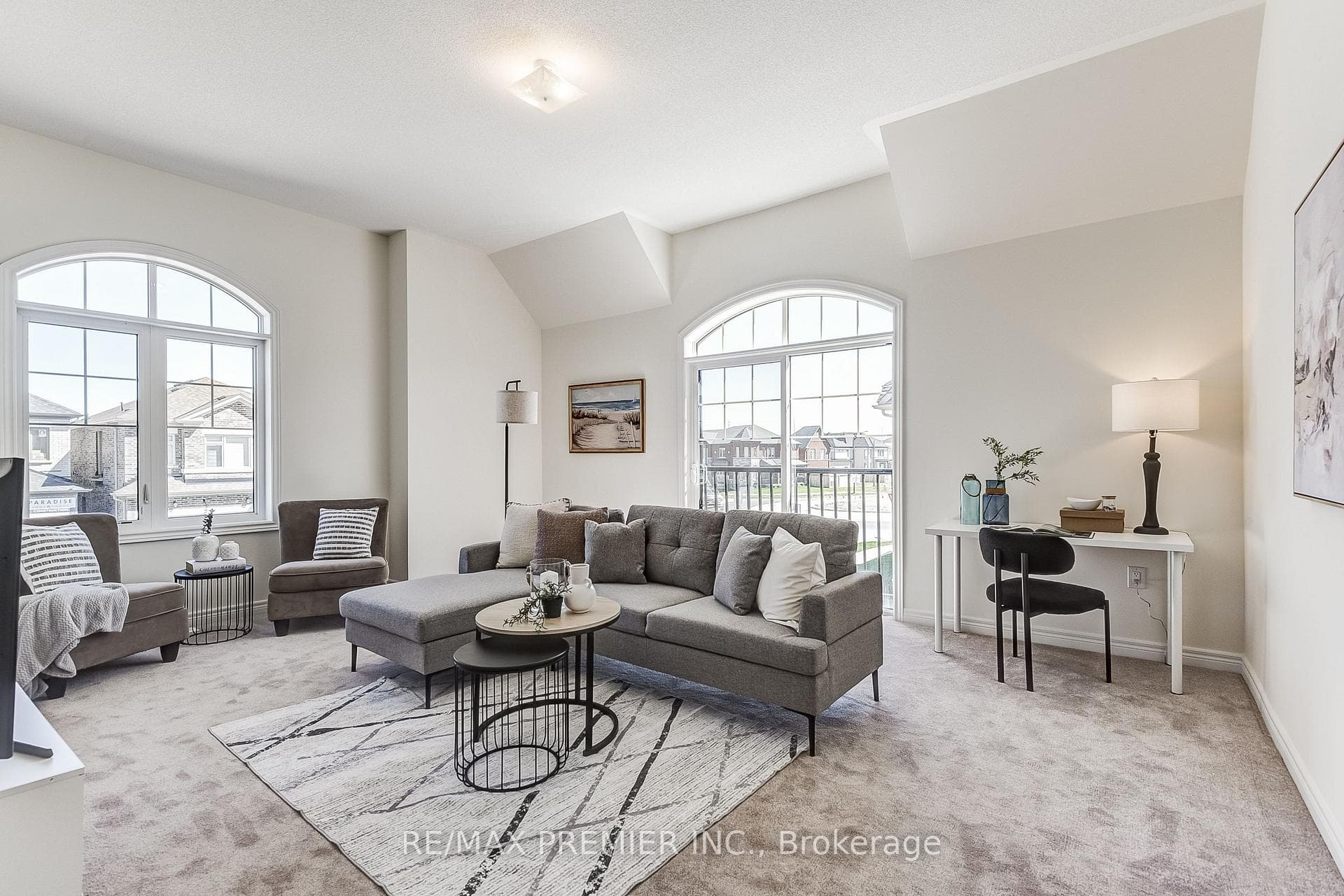 8 Thelma Drive photo 19