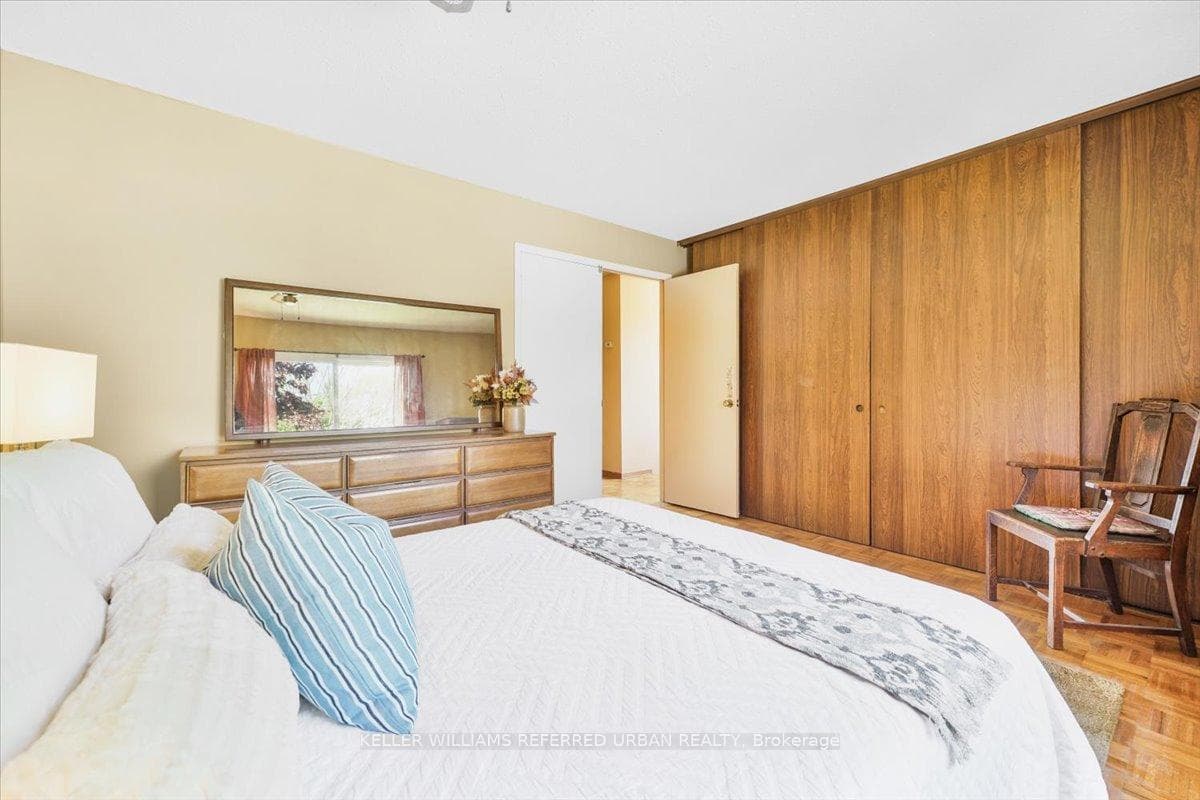 163 Freshmeadow Drive photo 17