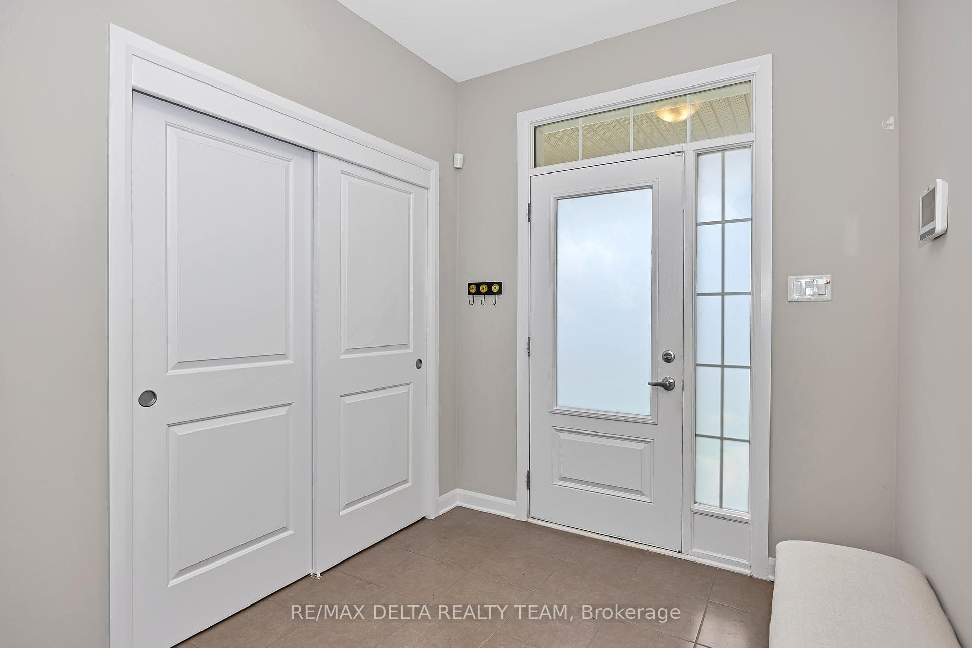 270 Aquarium Avenue photo 3