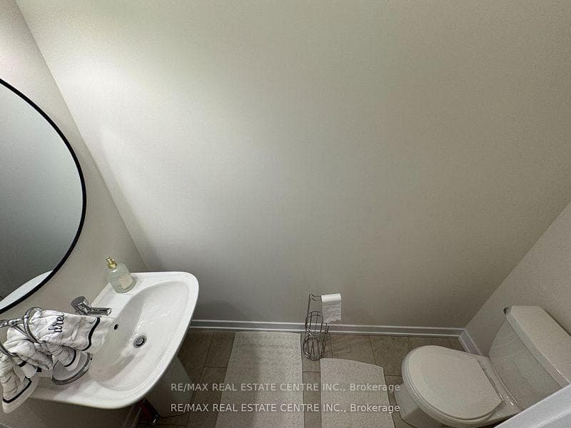 1356 William Halton Parkway photo 19