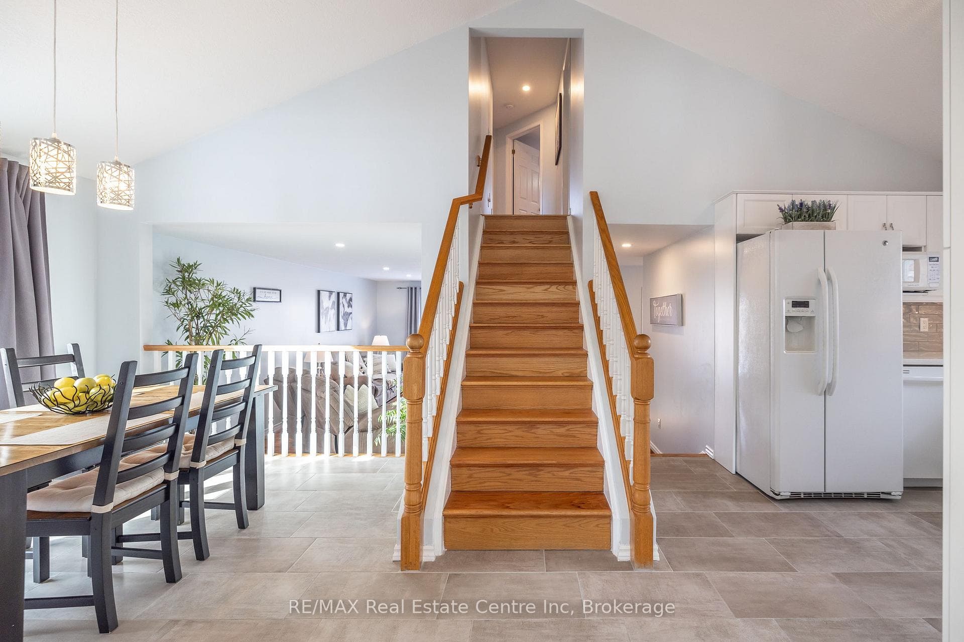 251 Deerpath Drive photo 17