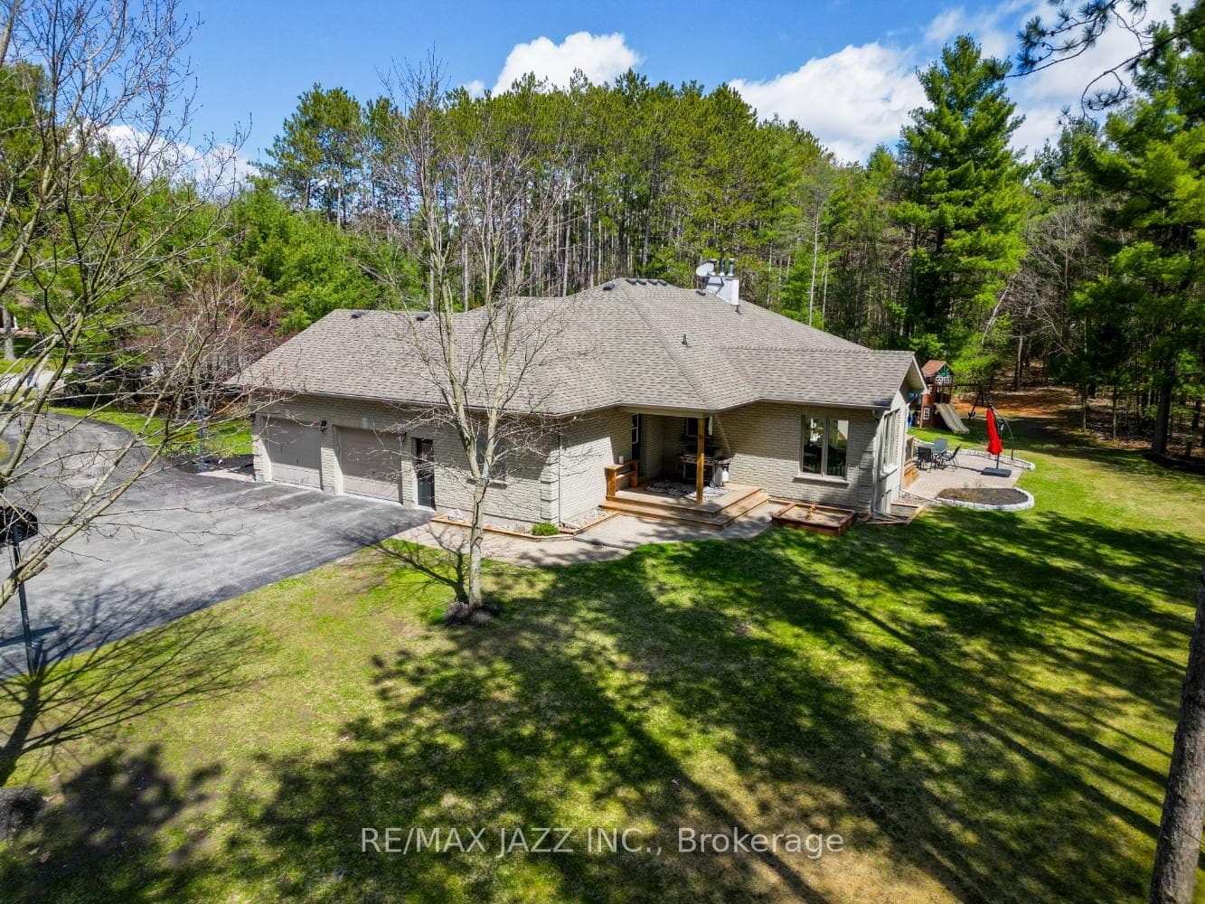 22 Sumac Road photo 34