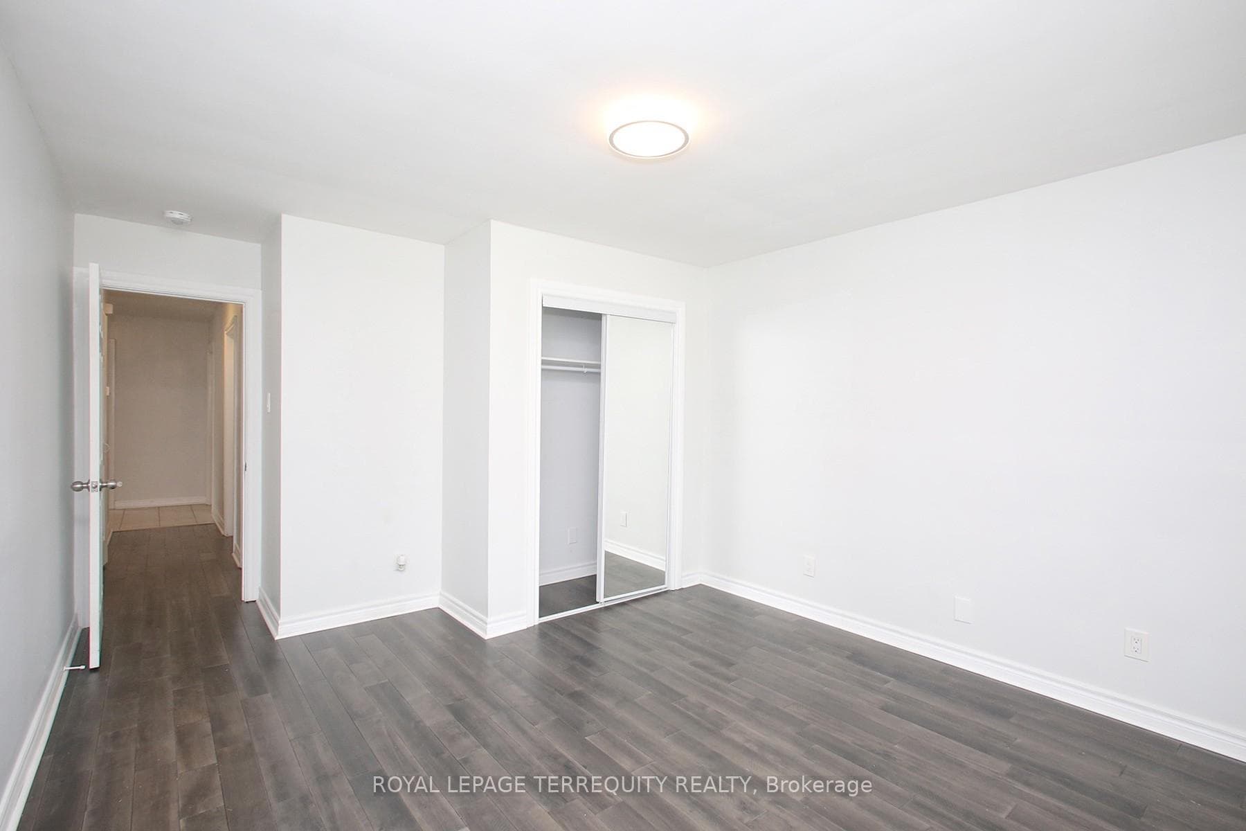 1 Barnes Crescent photo 20