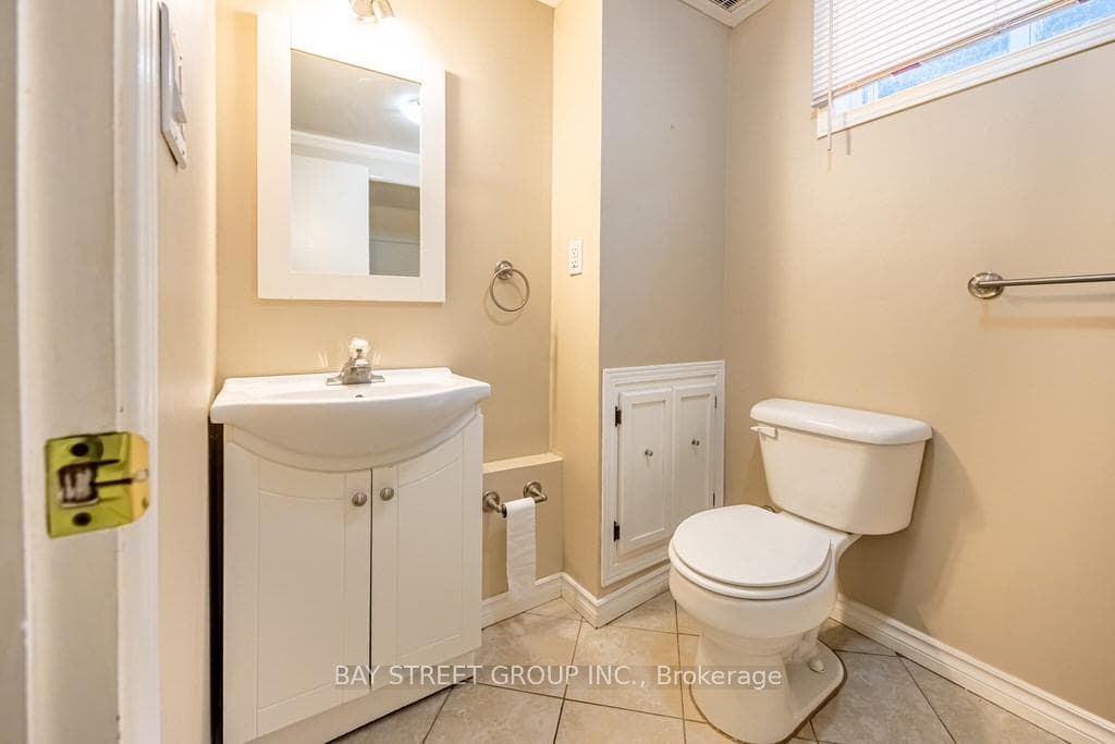 140 Woodpark Place photo 39