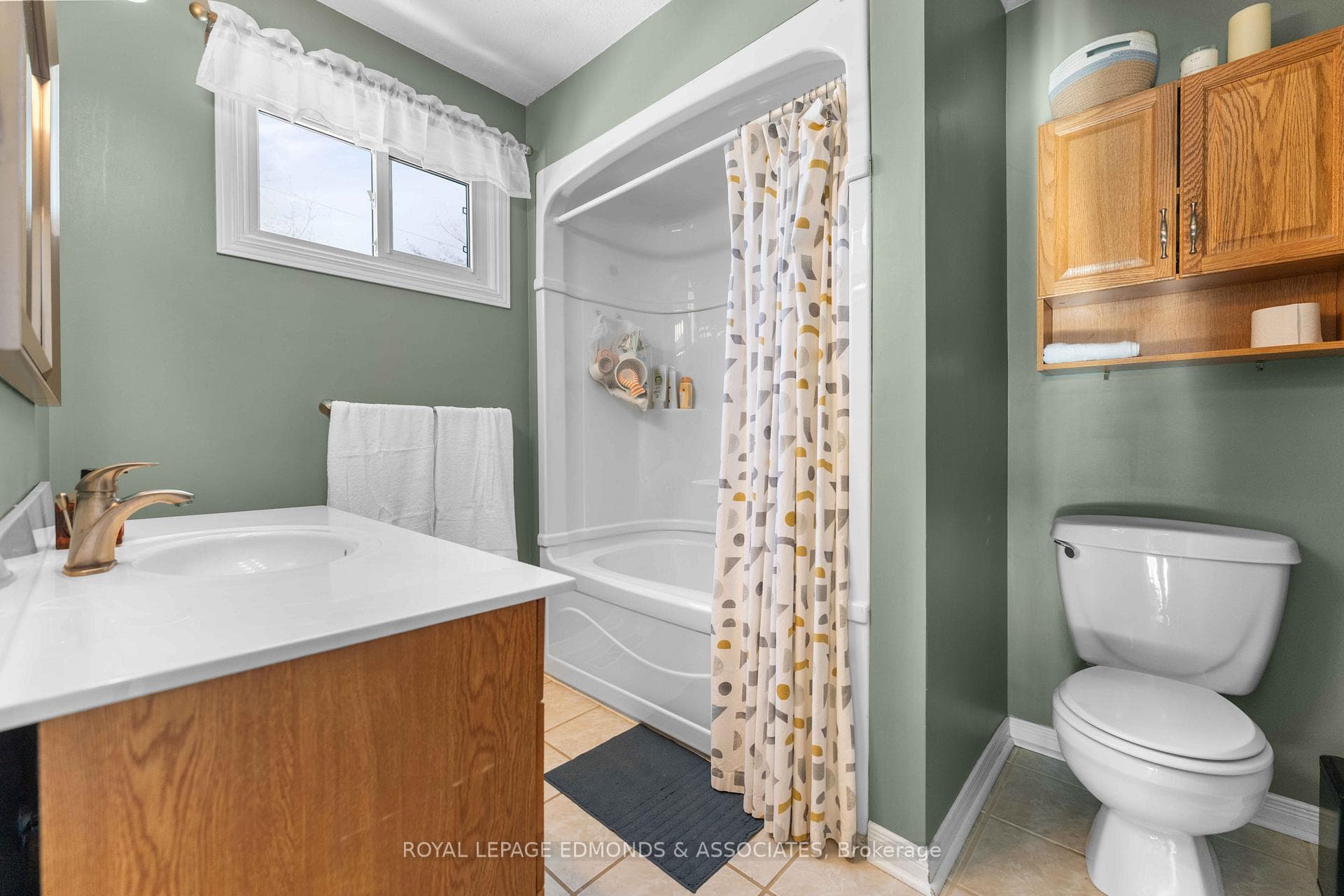 33A Hillcrest Avenue photo 28