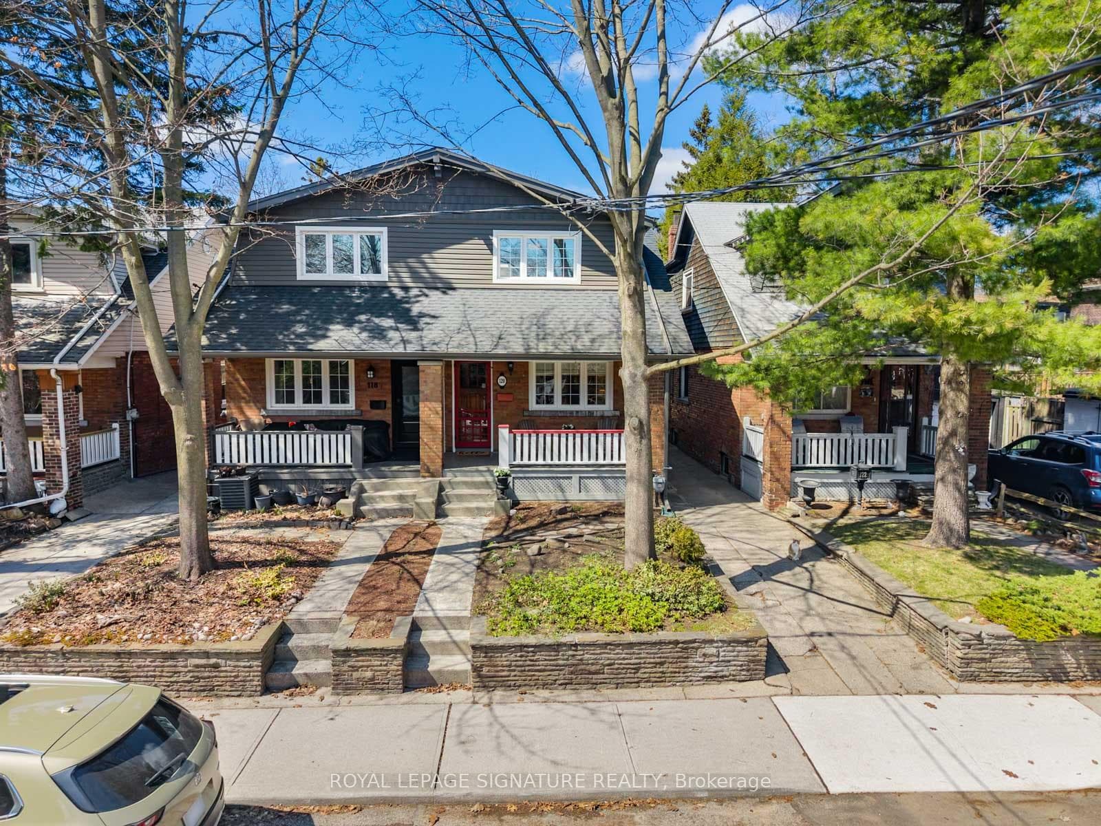 120 Hollywood Crescent photo 42