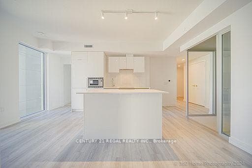 238 Simcoe Street Unit 1019 photo 8