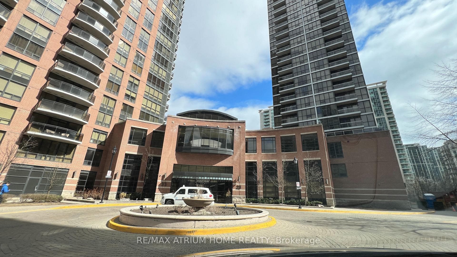 23 Sheppard Avenue Unit 603 photo 1