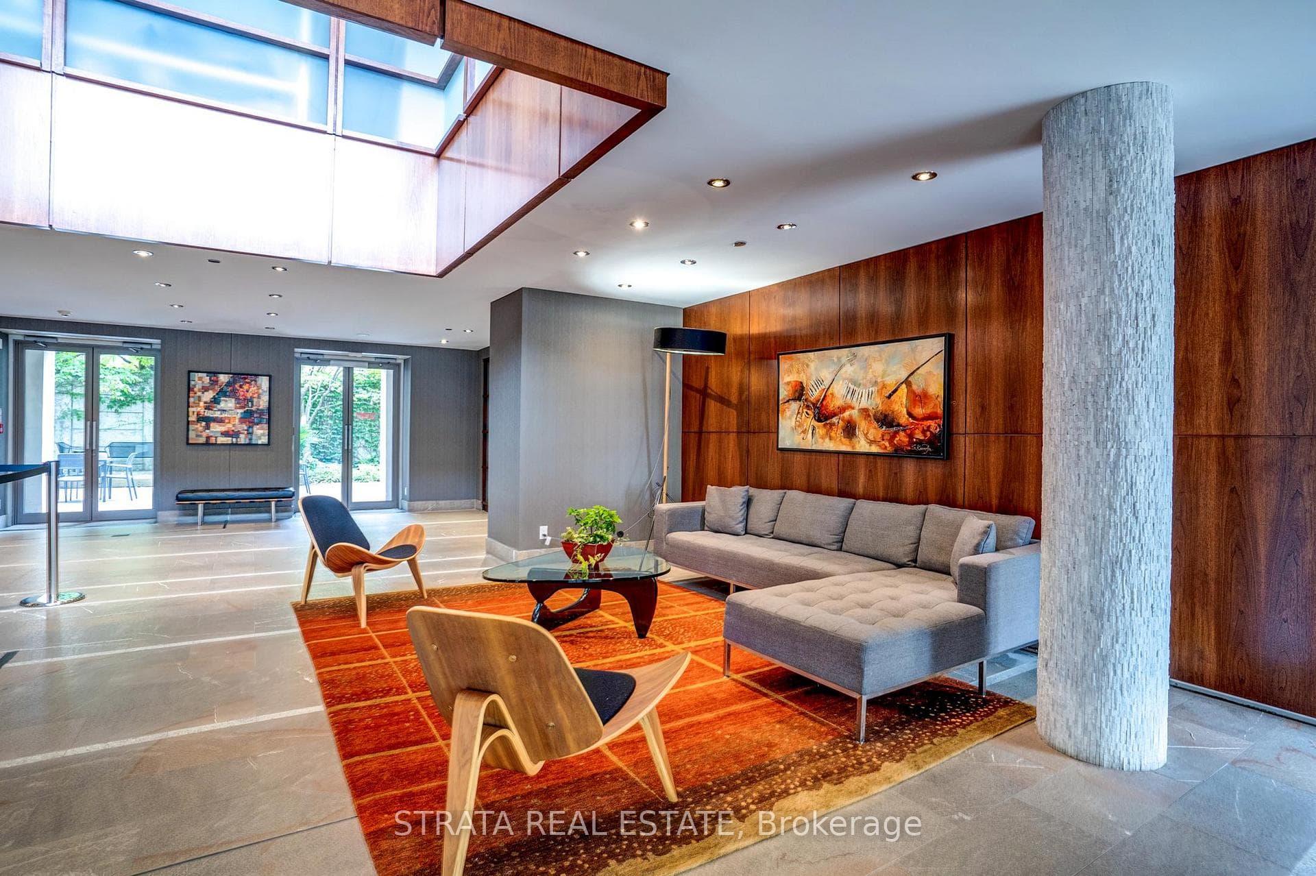 500 Queens Quay Unit 402W photo 5