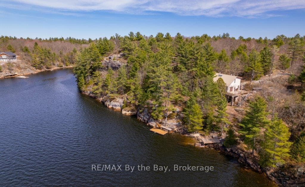 1150 Minnow Bay Road photo 1