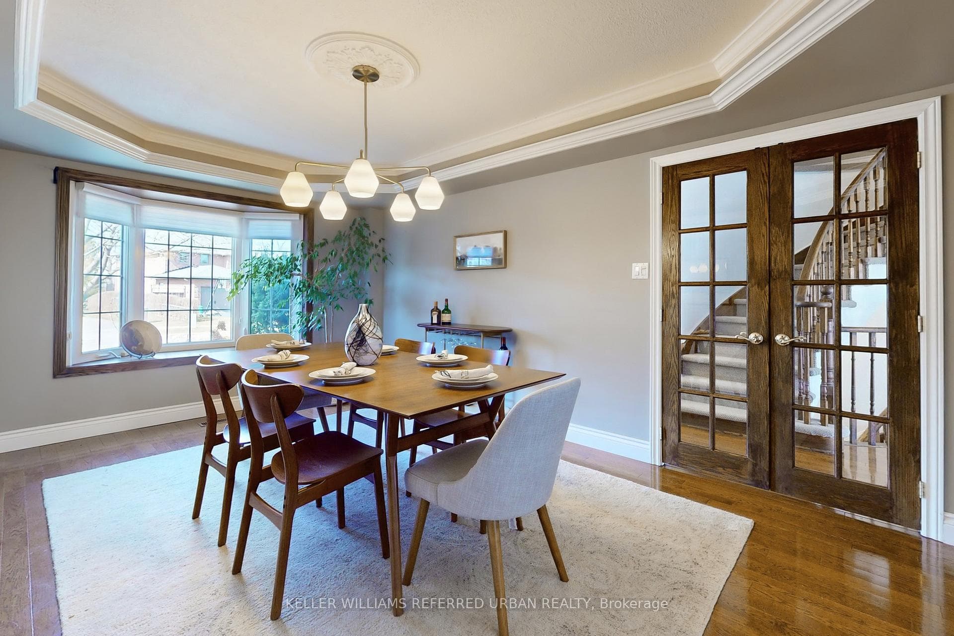 13 VALE Crescent photo 7